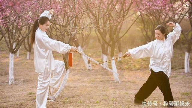 脾虚百病生，脾虚的人有哪些症状记住3个妙招，脾胃慢慢变强大