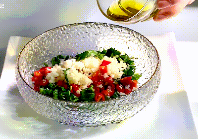 泰式藜麦牛油果沙拉