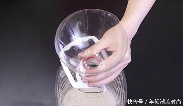 大米|大米生虫总晒太麻烦，自从学会这招，我家大米放一年不生虫不变质