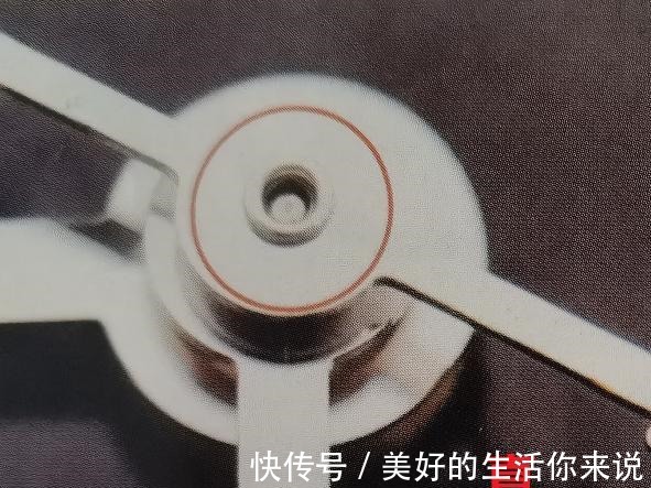 鉴表 奢侈品鉴定师鉴表宝典!9招教你不用开盖也能轻松鉴别真假欧米茄!