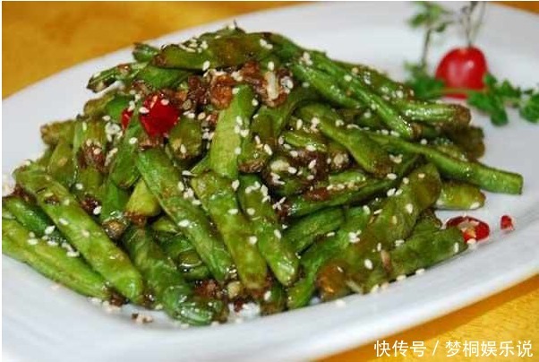 上手|豆角炒比吃肉香,口味干香辣爽,做法易上手,厨房小白也能做成功