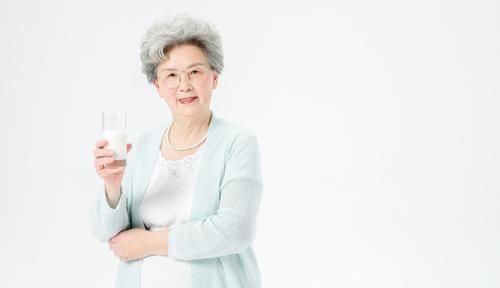 糖尿病|远离糖尿病,吃饭两不要,晨起两坚持,恭喜你,你的血糖会更好