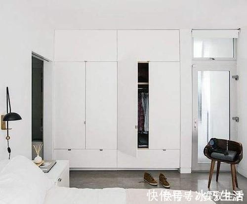 房子|卧室不要买衣柜了,头次见有钱人家里这样设计,省钱实用又不占地