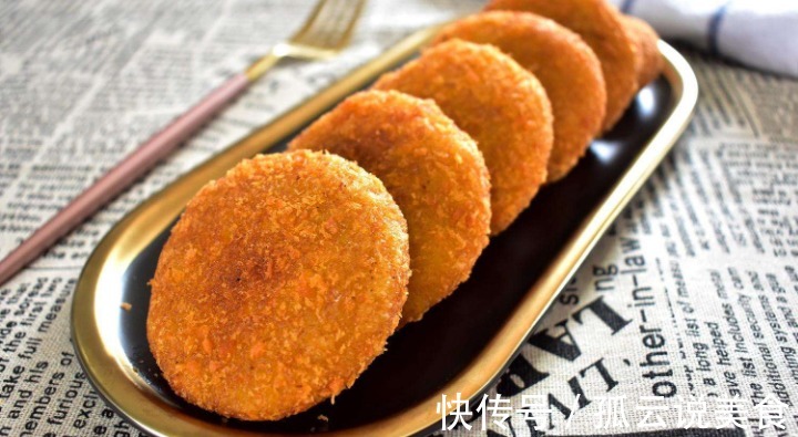 用它做南瓜饼,比鸡蛋饼软糯,比玉米饼香甜,老公一次能吃10个