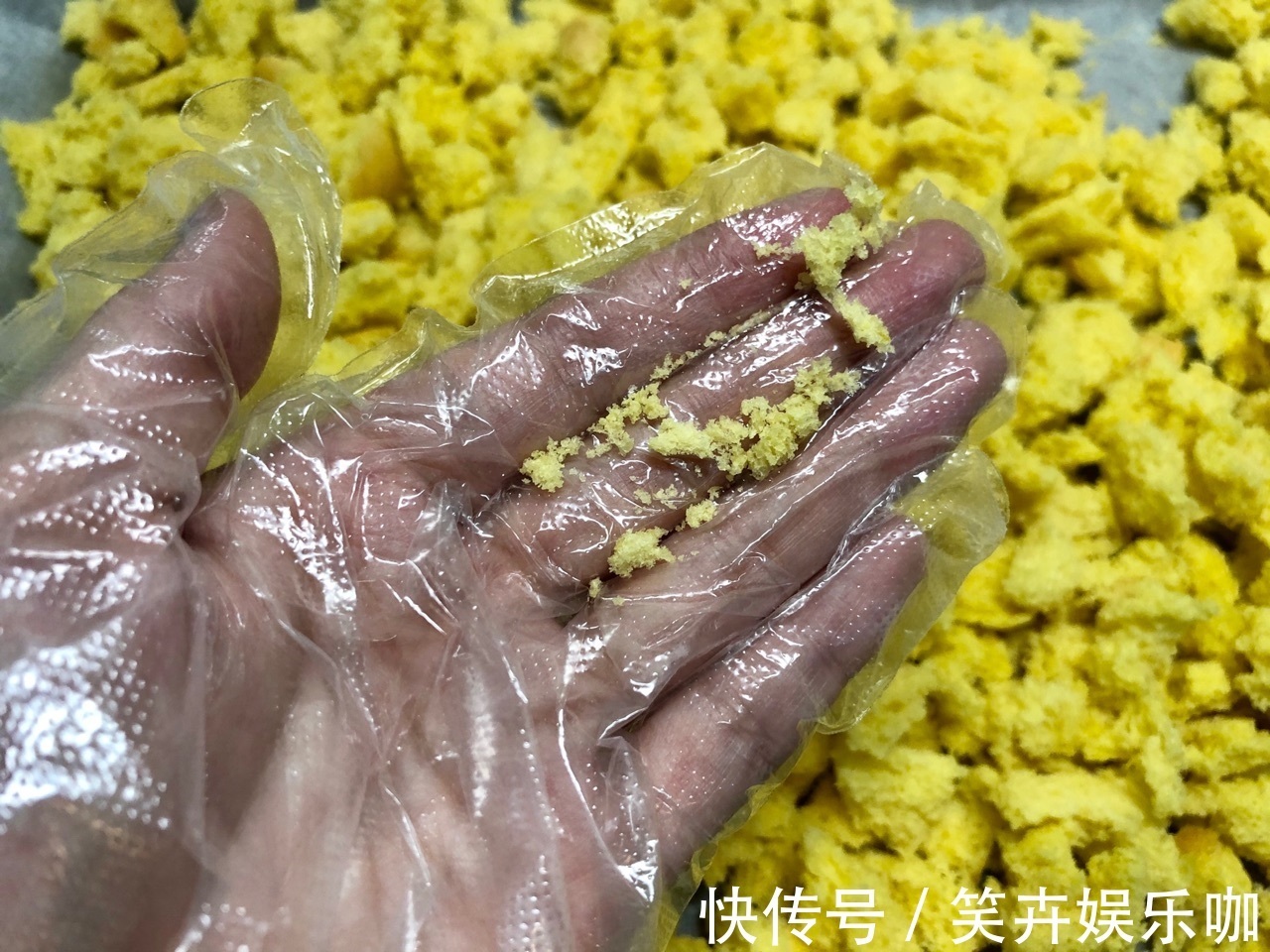 洋葱圈|面包糠谁还花钱买着吃?自己在家做成本不到1块钱,简单省事