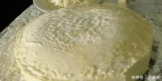 小吃|婆婆用“面条”做的小吃,孩子们尝过后直接住奶奶家不回来了!