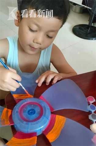 妈妈|带儿子“手绘”电扇，妈妈突发奇想，没想到…