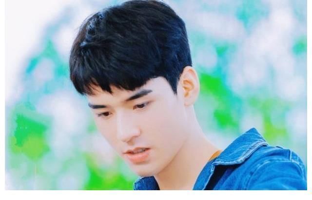 加長版|上一季的趙麗穎,這一季的龔俊!《中餐廳》節(jié)目組被罵,一點(diǎn)不冤