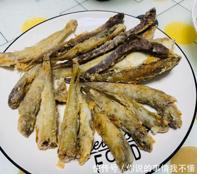 香煎杂鱼,酥脆可口!