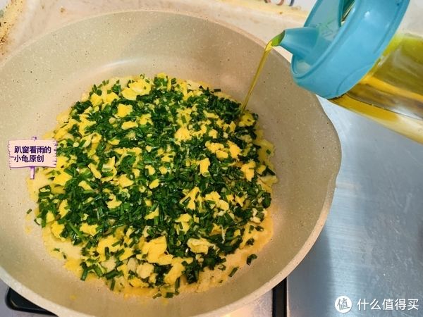 玉米面最好吃的做法，简单方便，只需3个窍门，皮薄酥脆，真香