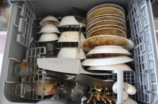 洗碗机|家里钱再多,也别买3种“厨具”!当初跟风买,不好用还浪费钱