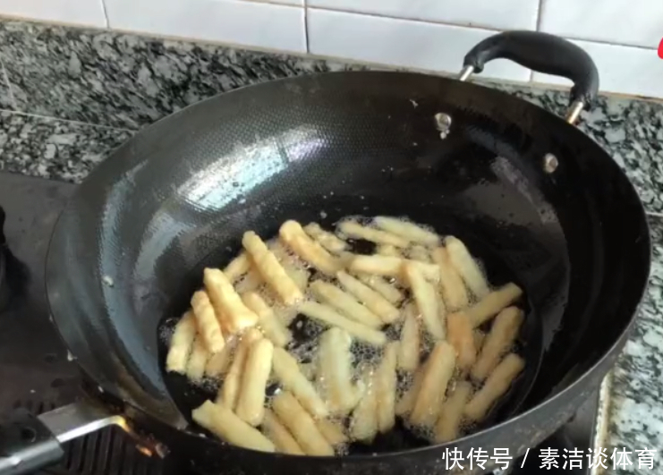 鸡蛋|山药别煮粥了，和鸡蛋拌一下，居然比肉都香，一次一根都不够吃