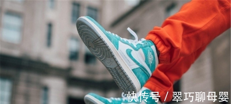 nike “我的球鞋会发光哦”！穿这五双球鞋上脚，颜值满满，“极具辨识度”！