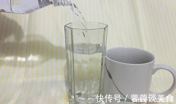 胆固醇|血脂高的人，少吃二黄，常喝二水，或能降低血脂，预防心血管疾病