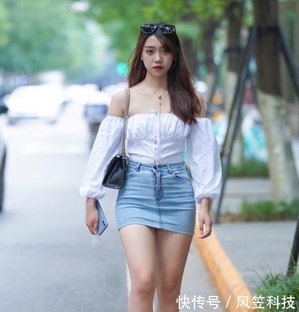 穿搭 齐肩衫搭配牛仔短裙,这才是胖妹穿搭的典范,神秘感十足