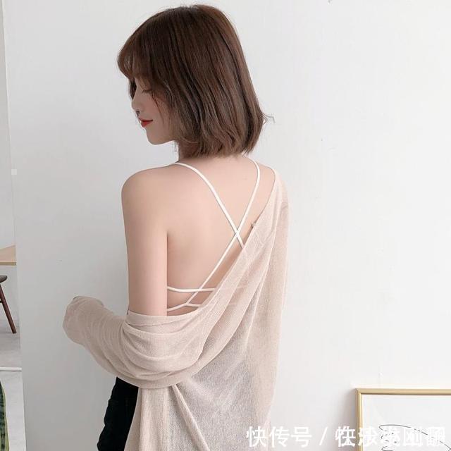 后背 交叉吊带美背背心,少女内搭完美选择,这种清纯美丽,人间极品了