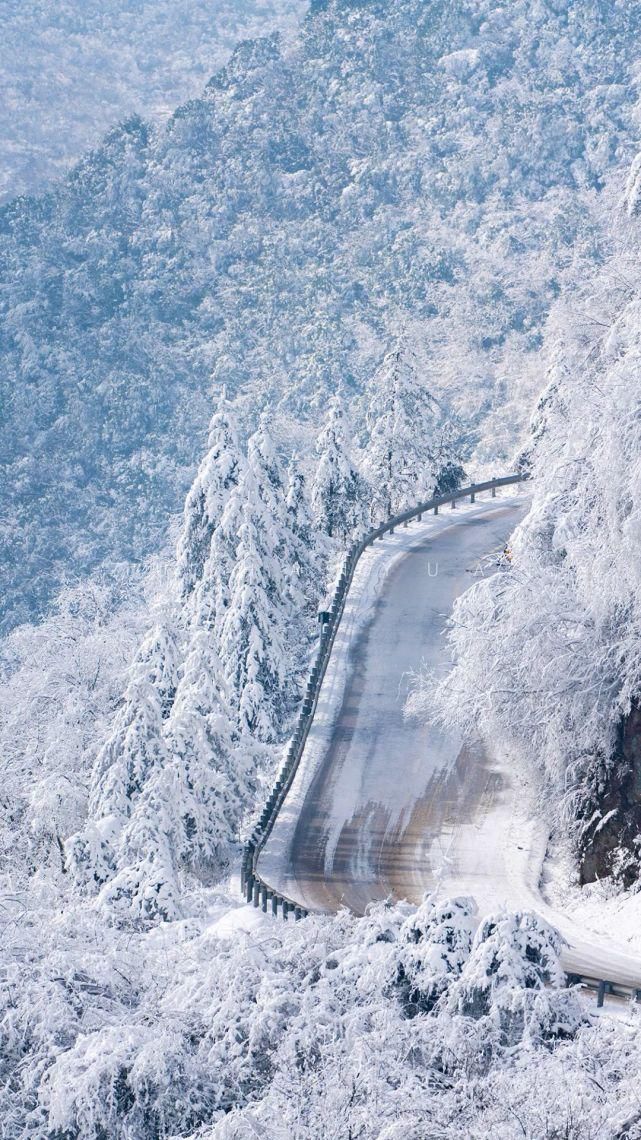 世界|等一个人，陪我去看雪裹雾锁泥巴山