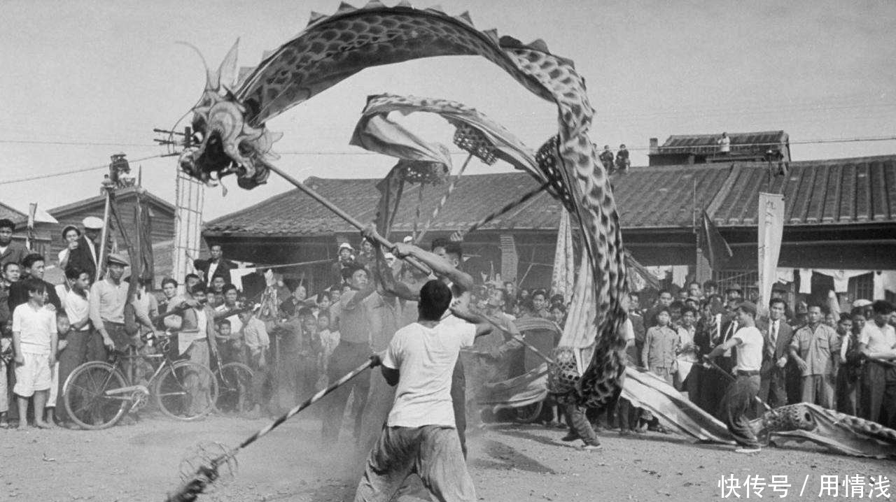 百姓|89年前春节曾被官方废除,民间百姓强烈抵制,警察直接上街抓人