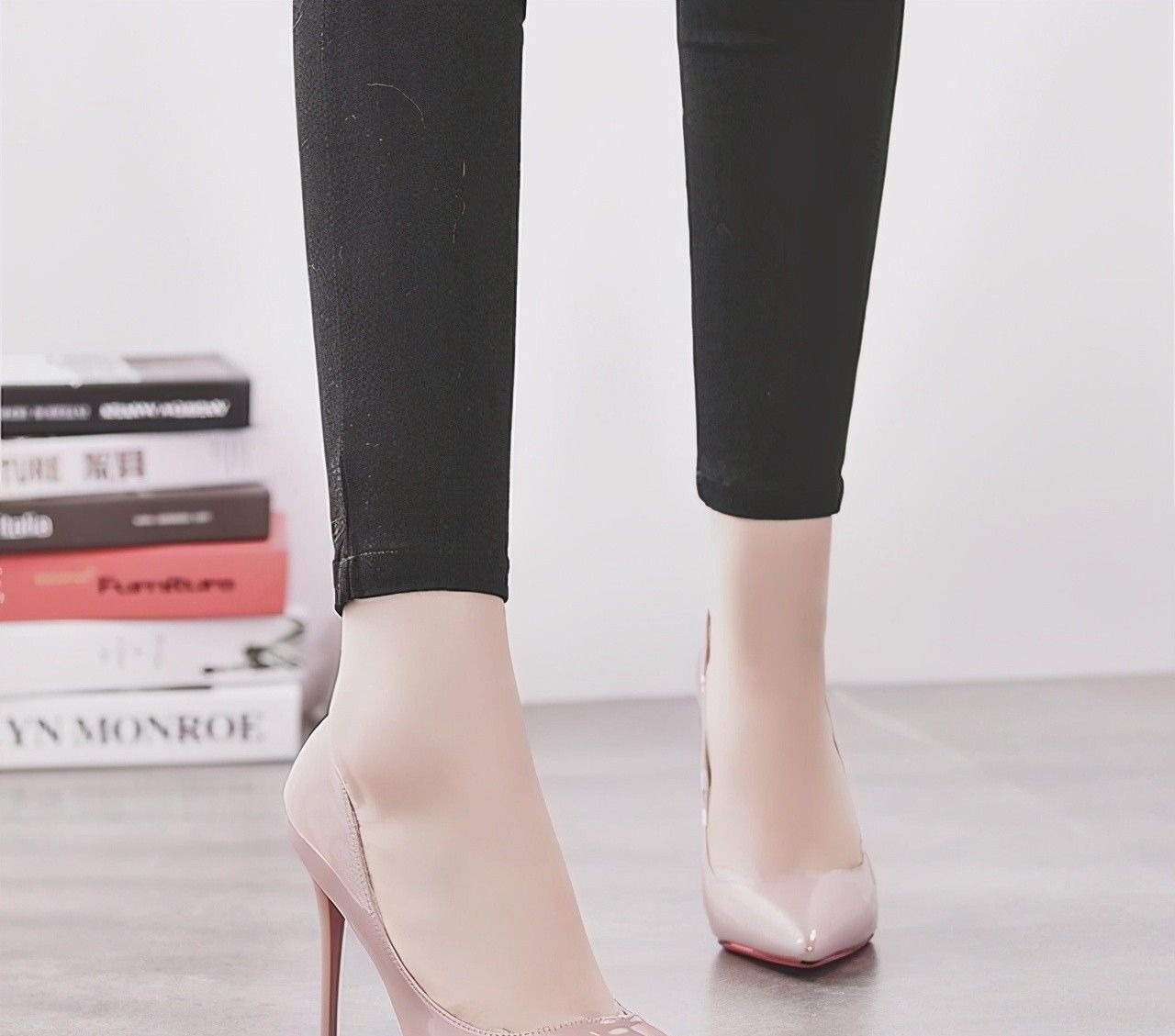 性感 初夏买鞋就买这10款高跟鞋,显脚白显个高,今年最流行最好看