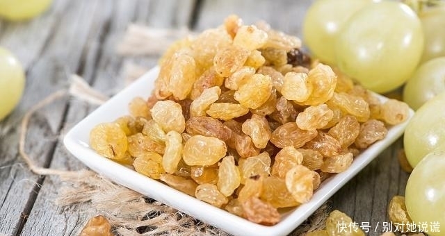 每天吃一小把葡萄干,身体会有这个好处!但吃之前这件事要做对!