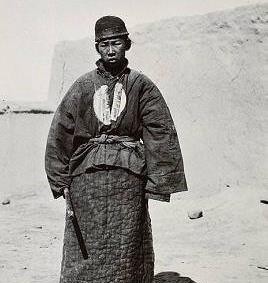 电视剧|清朝官员穿着跟电视剧里有多大差别？真实照片让你无法相信