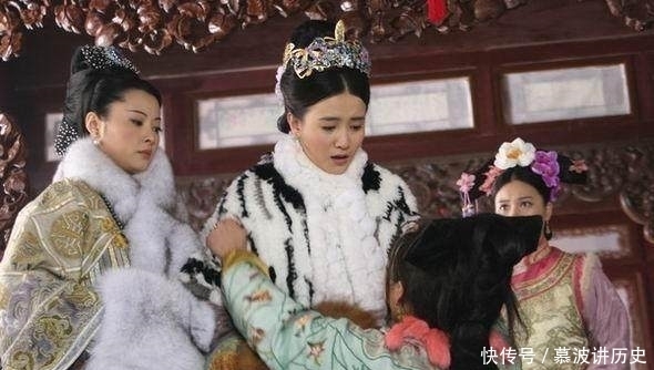 晋升为|此女是咸丰众妃之首，慈禧都不敢动她，还破格将其升为皇贵妃！