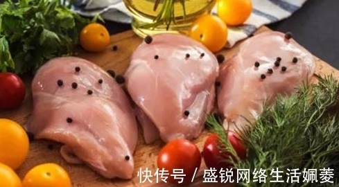 健美达人|为什么健美达人爱吃鸡胸肉?