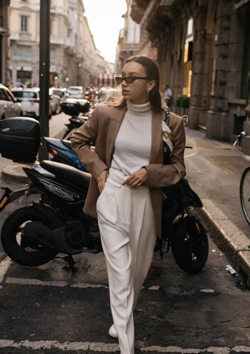 冬天就应该穿白色！学会这些“搭配重点”，绝对又美又吸睛