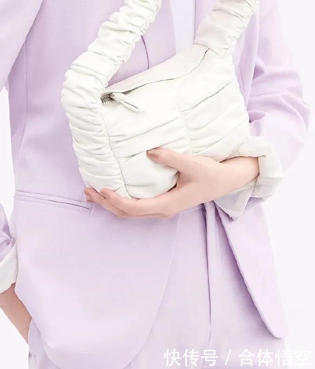 烂大街的包包别背了!2021春夏最流行的是这些