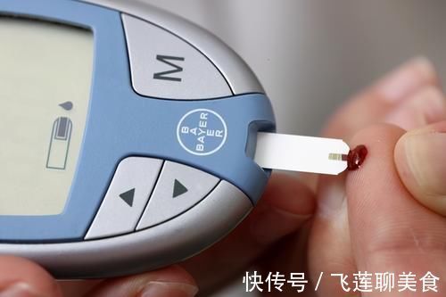 水能|糖尿病患者多喝水能稀释血液黏稠度、降低血糖值？用研究结论说话