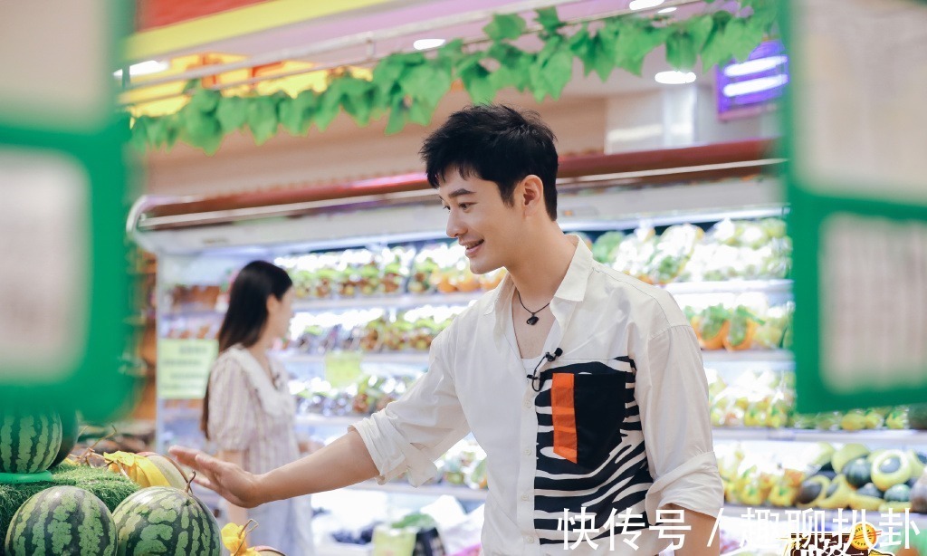 丁真的包子，檀健次的鱼，《中餐厅》正能量，当艺人也需要会做饭