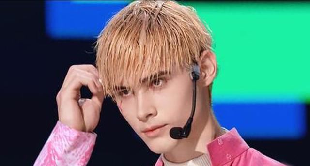 创4利路修因“咸鱼”出圈，被观众票成国内欧美顶流，真的很搞笑