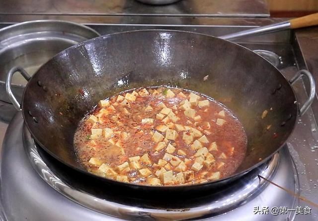 肉末|麻婆豆腐原来这么简单，厨师长教你诀窍，香辣入味，嫩滑不破碎