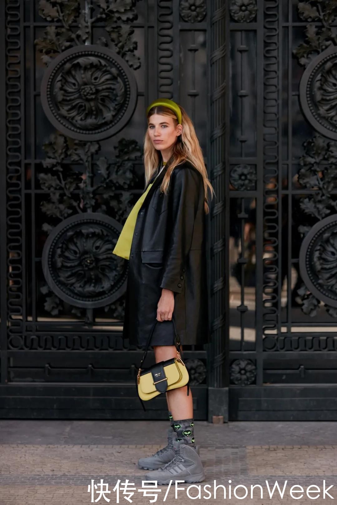 时髦人的秋冬，没点吸睛色彩怎么行