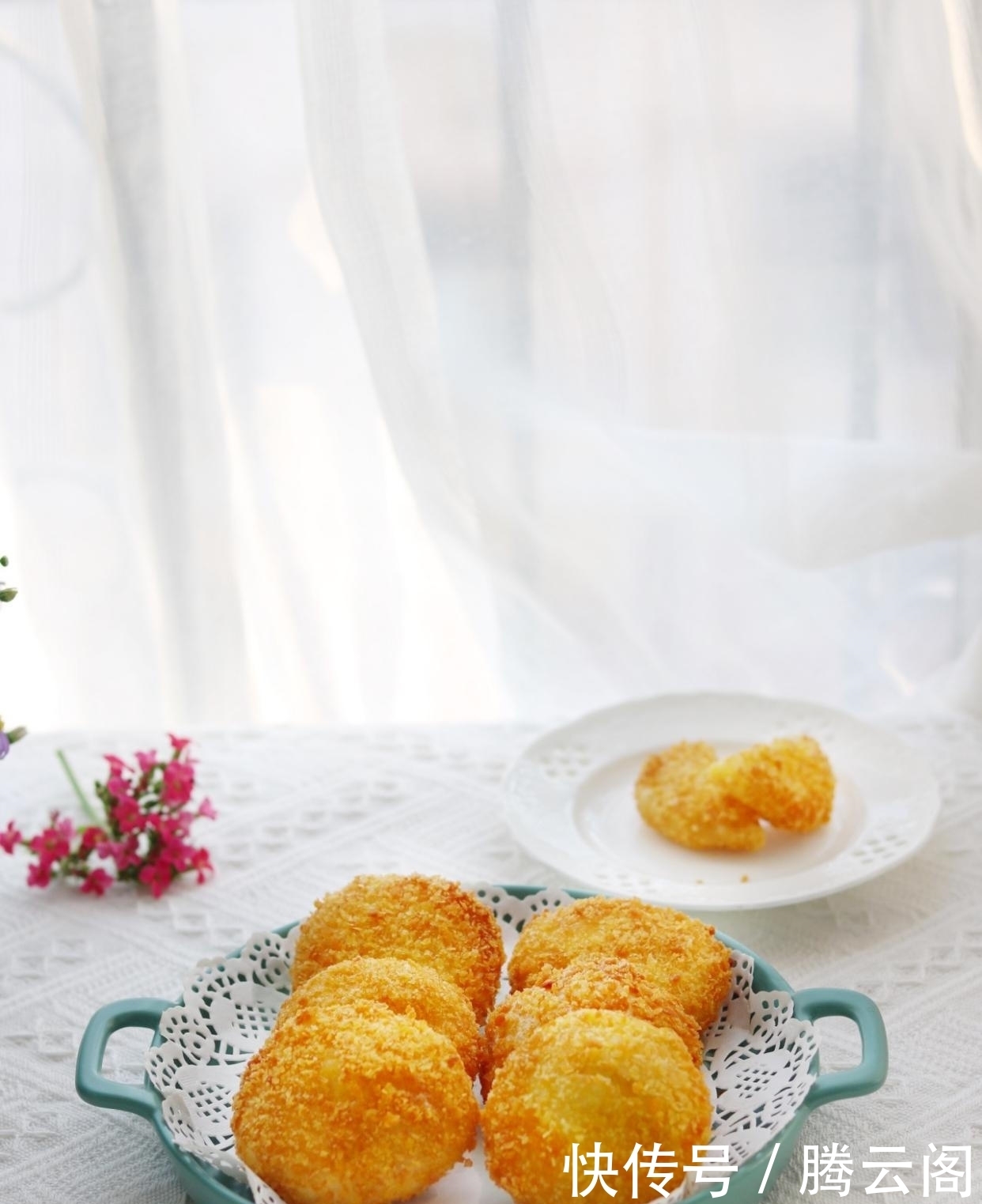 炸糖糕时,第1步直接开水烫面就错了,多加这1步糖糕空心不破皮