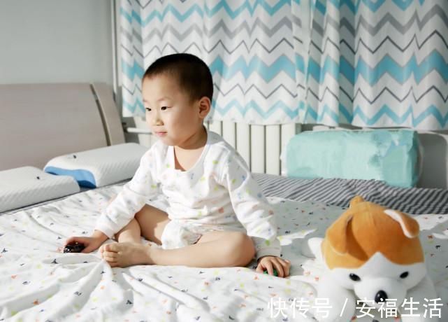 父母|智商高的孩子,小时候常有5种“有趣”的表现,占2条父母就偷着乐吧