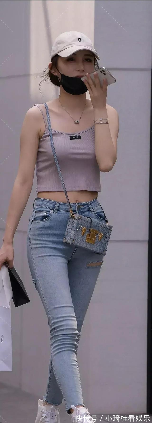 印花 打底裤怎么穿都不会出错,穿起来更舒适,增加造型层次感