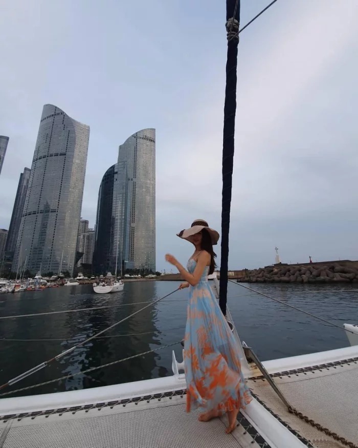 豪华|豪华游艇上的美女, 就是漂亮有气质