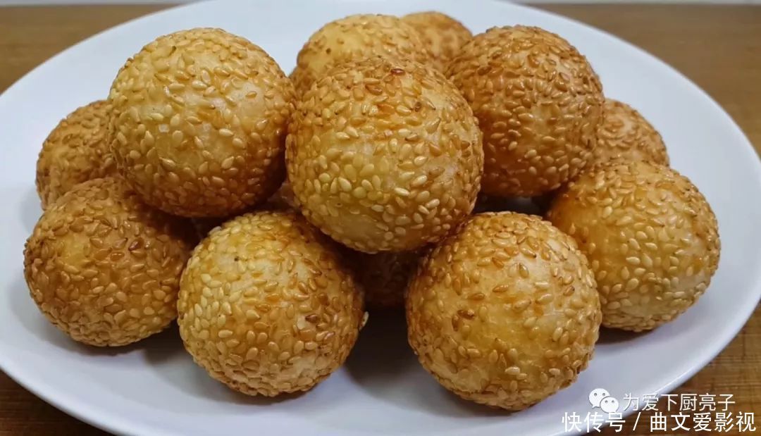 大米团子|3勺糯米粉,1碗大米,教你简单一做,比麻团做法简单,比锅巴好吃