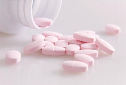 腹泻|不能盲目吃维生素,提醒:这4种维生素过量服用,或引起不适