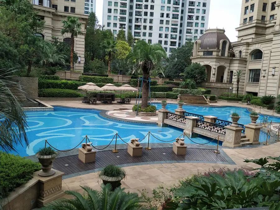 大数据|房产商被悬赏千万后，多套豪宅被拍卖，价值近3亿