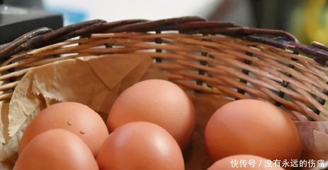 鸡蛋很火的新吃法,饭店1份38,在家做仅需6元钱,出锅就抢光