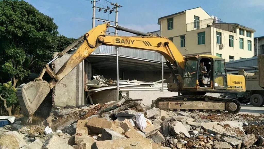 重建|城镇户口的子女继承父母在农村的房产需要重建,有了新的法律依据!