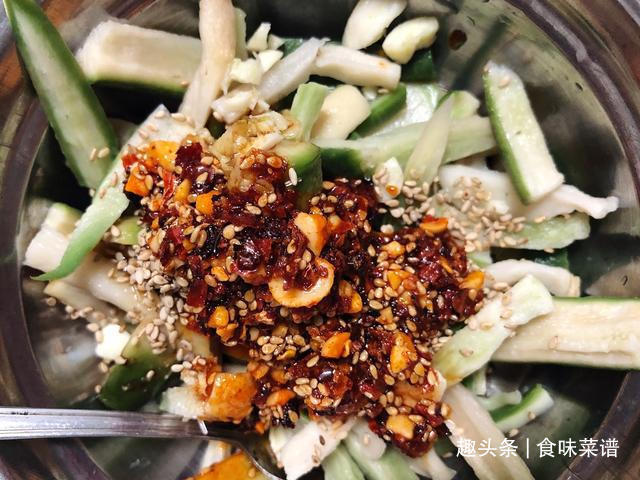 开胃|晒萝卜干的季节到了,香辣开胃小菜,教你在家做,干净卫生无添加