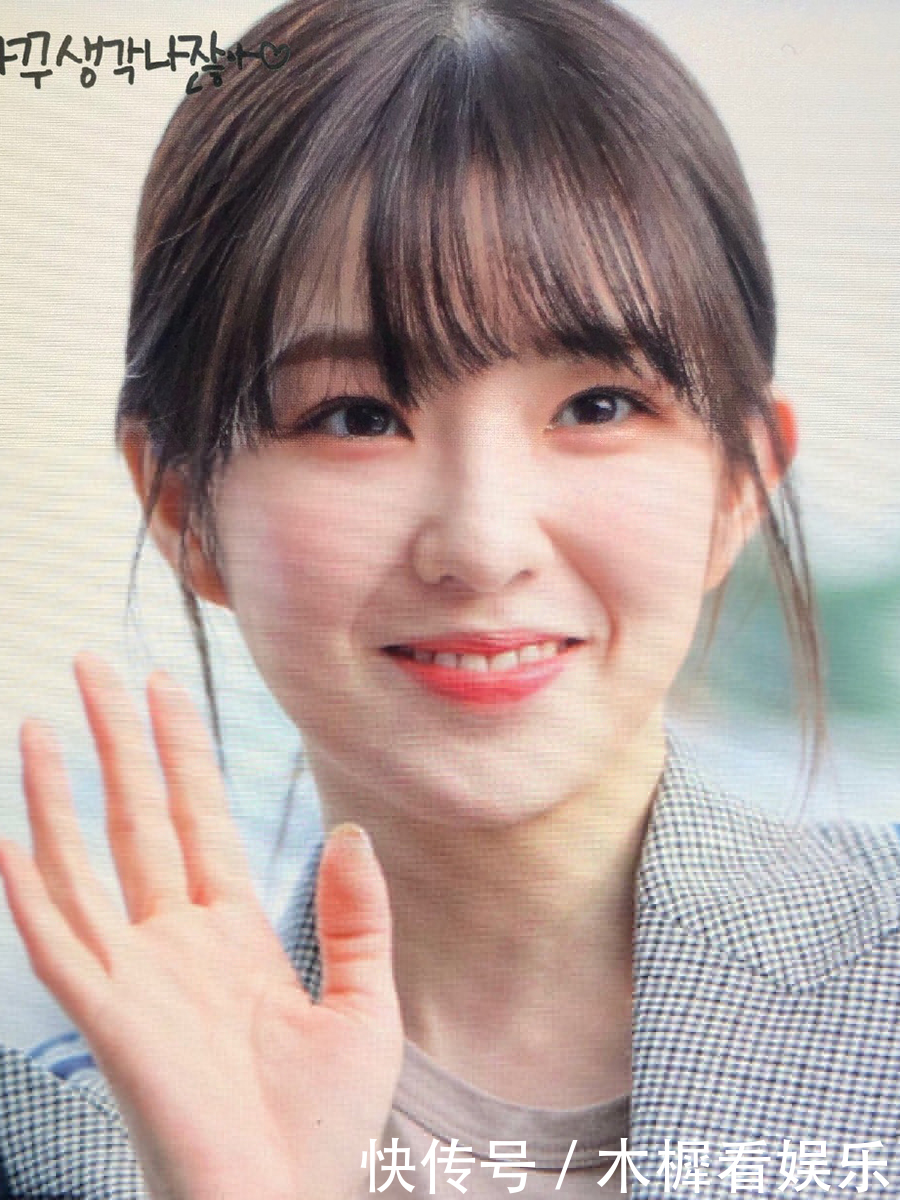 御姐|RedVelvet裴珠泫与朴秀荣,剪个齐刘海,御姐变少女!