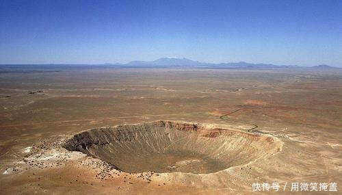 陨石 俄罗斯陨石之谜从天而降被神秘物体击毁，是谁在保护地球人类！