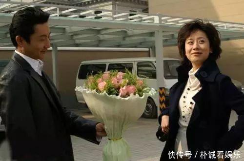 《双面胶》原著:胡丽鹃的结局里,藏着她用命换来的四句话