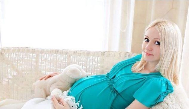 孕晚期|孕期肚子总是一跳一跳的,若孕妈认为是胎动,就搞错了