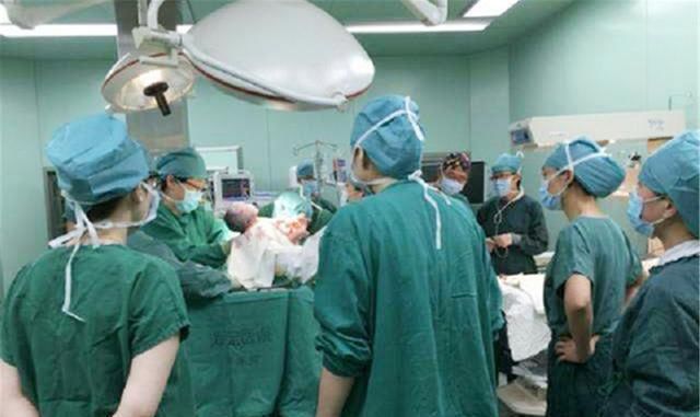 羊水栓塞是“产妇杀手”，5类孕妈更要注意，你可能被“盯上”了