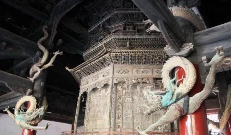 寺庙|中国“最奢侈”的寺庙，全寺用楠木建成，共雕刻有9999条龙